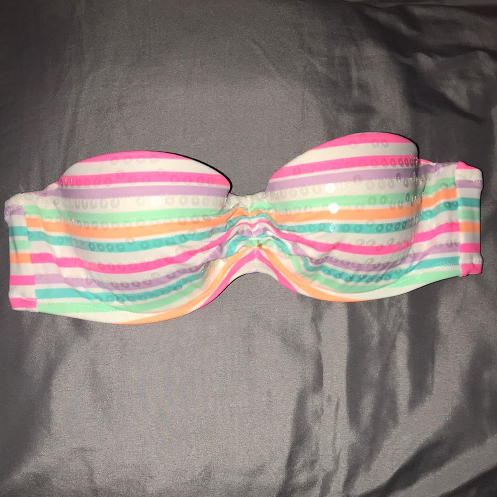 Victoria’s Secret bathing suit top